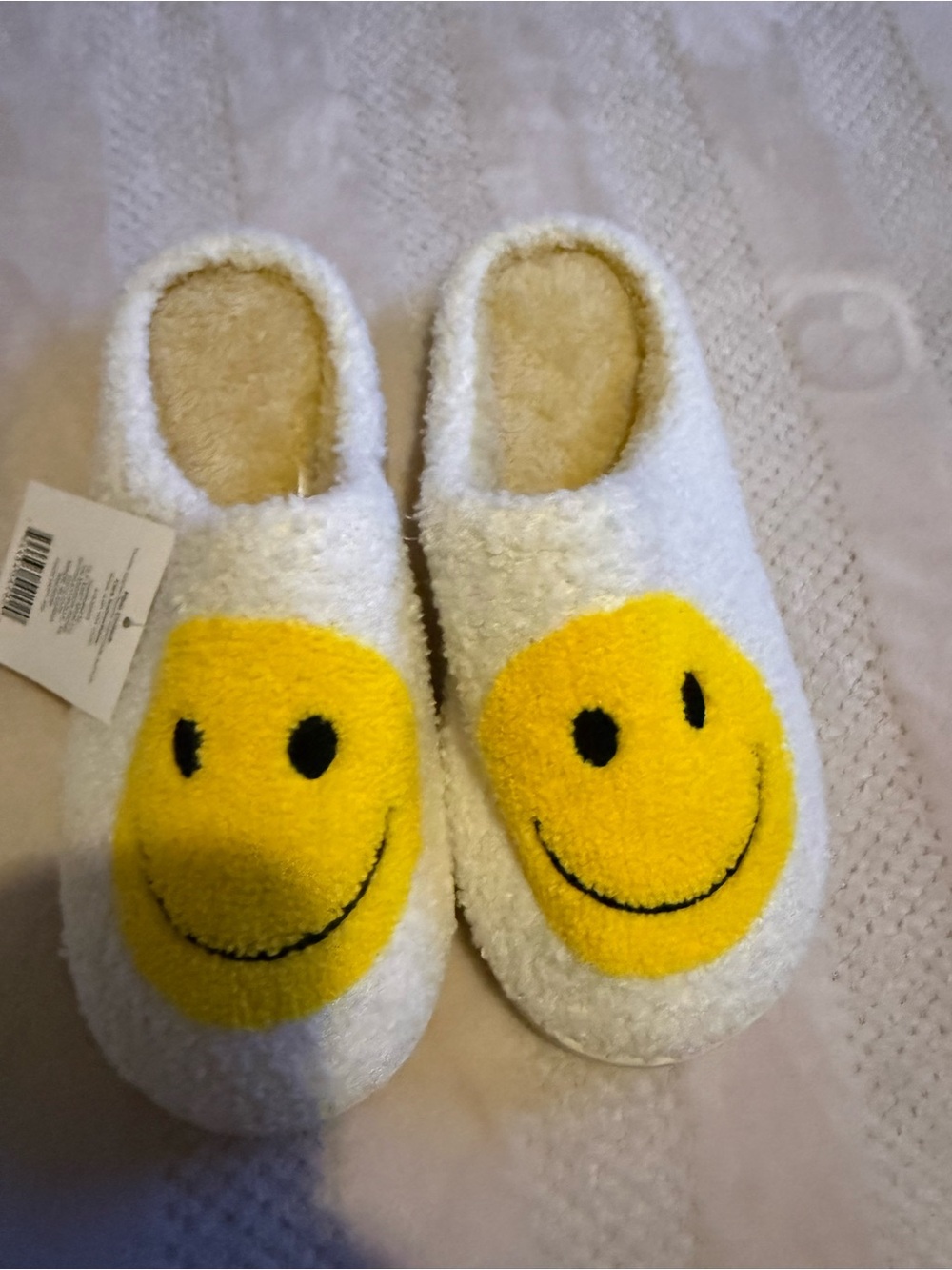 White Fuzzy Smiley Face Slippers - Yellow Accent size 7/8